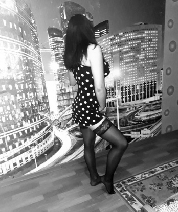 Эксклюзивная милашка с неповторимым обаянием приглашает в гости для незабываемых встреч. Позволь себе окунуться в атмосферу наслаждения и горячих страстей вместе со мной. 14088, 32 года